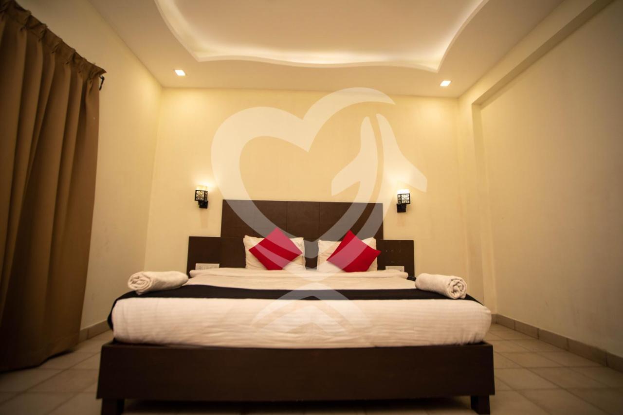 De Alcazar Calangute Hotel Buitenkant foto