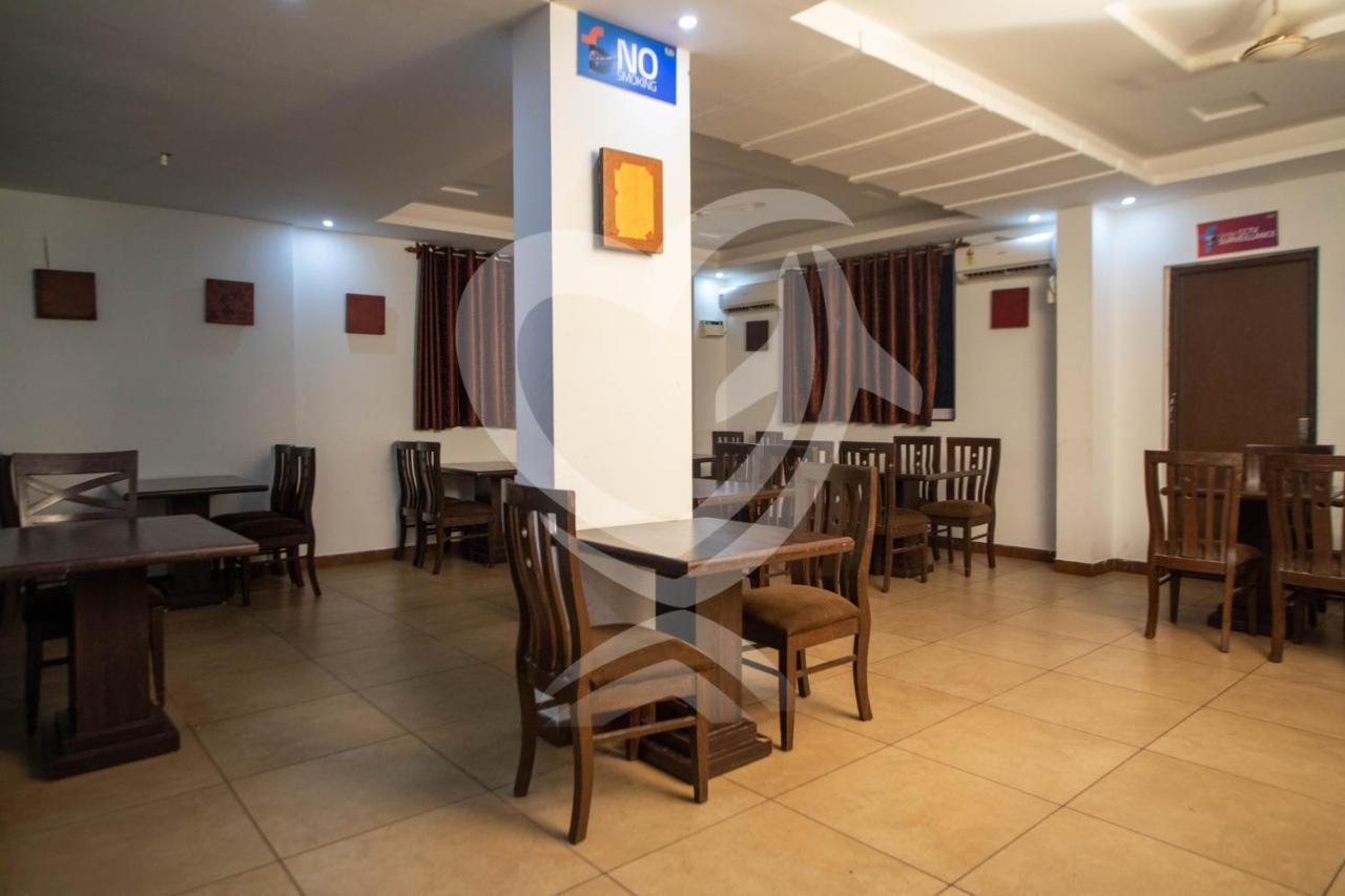 De Alcazar Calangute Hotel Buitenkant foto