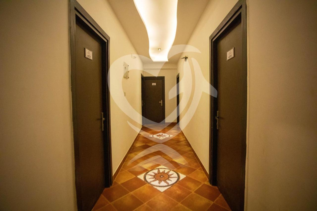 De Alcazar Calangute Hotel Buitenkant foto