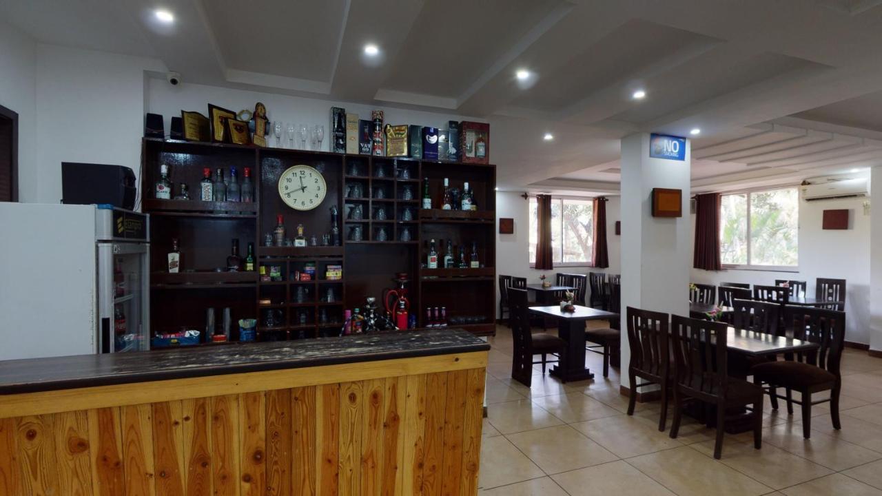 De Alcazar Calangute Hotel Buitenkant foto